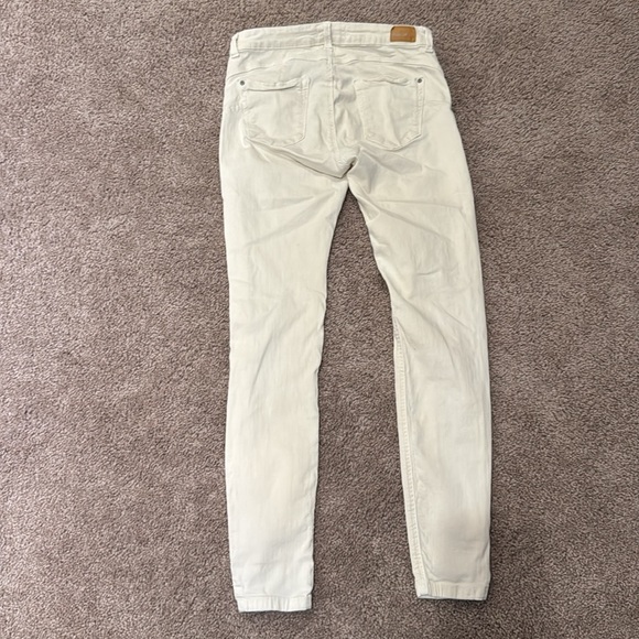 💜 3 for $10 Bershka Cream Women's Jeans - Picture 4 of 5